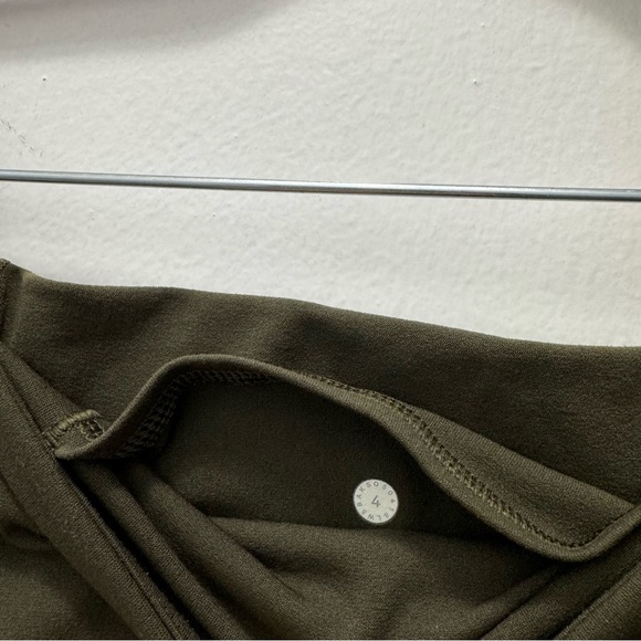 Lululemon Reveal Tight *En Avante in Dark Olive - Picture 10 of 10